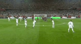 武汉盛帆女篮向仙桃中学捐赠2018万元，女篮队员闪亮登场