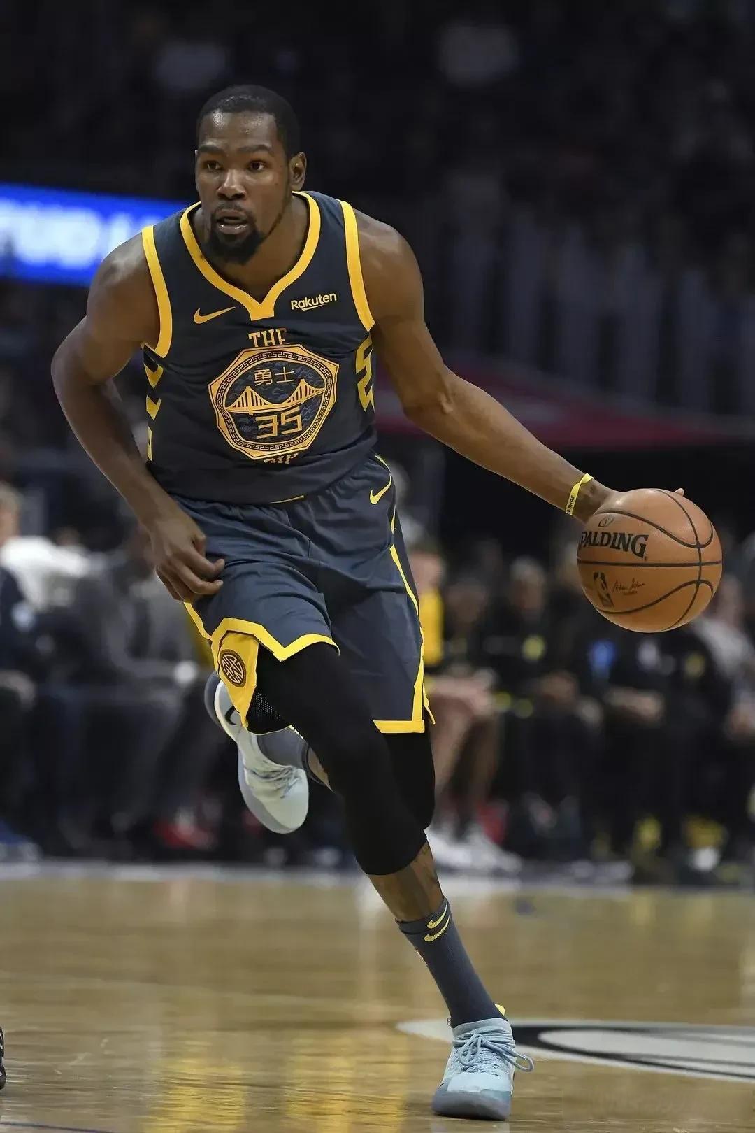 是接力赛中 是接力赛中