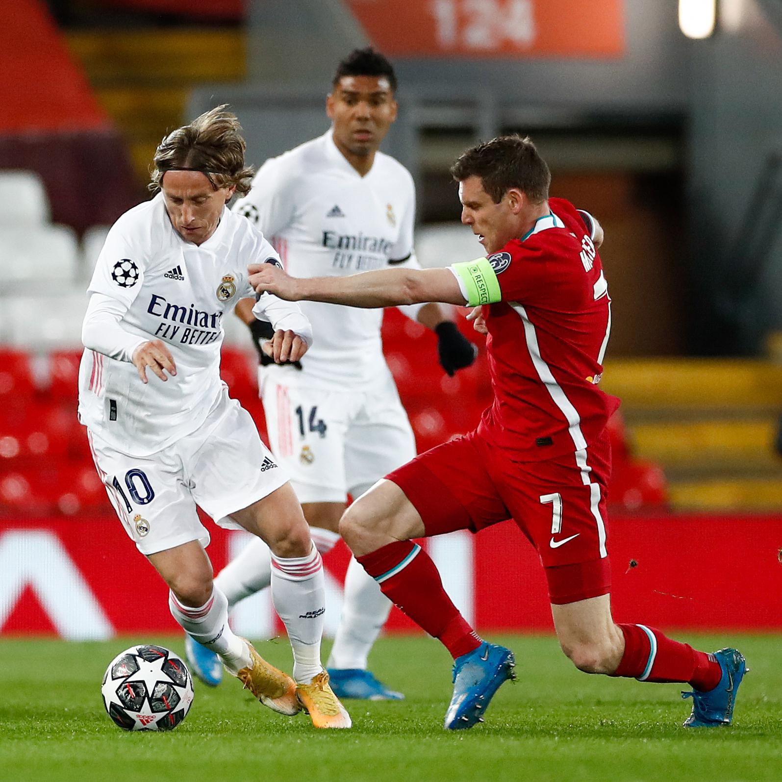 年轻人们彼 年轻人们彼